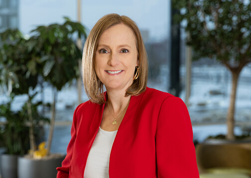 Portrait photo of Leslie Snavely, CEO of CHG Healthcare